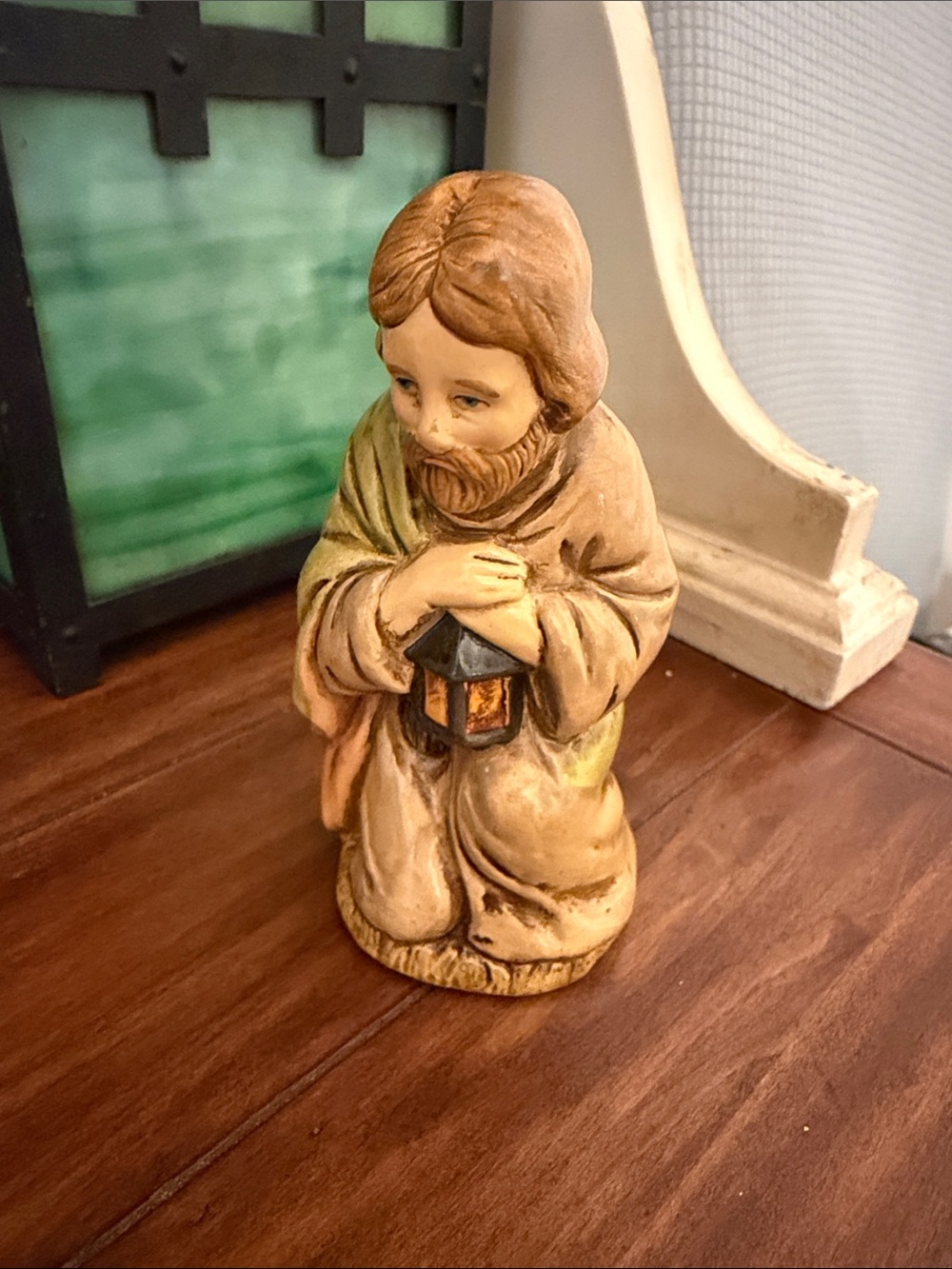 Enesco nativity scene figurine/Shepherd vintage
